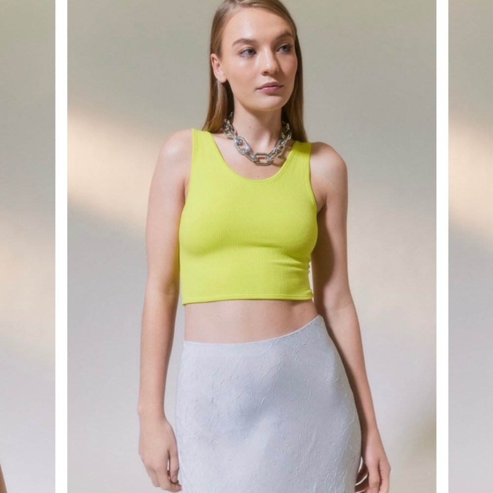 🚫SOLD LOCALLY🚫
Out From Under Reversible Green Bra - Picture 1 of 10